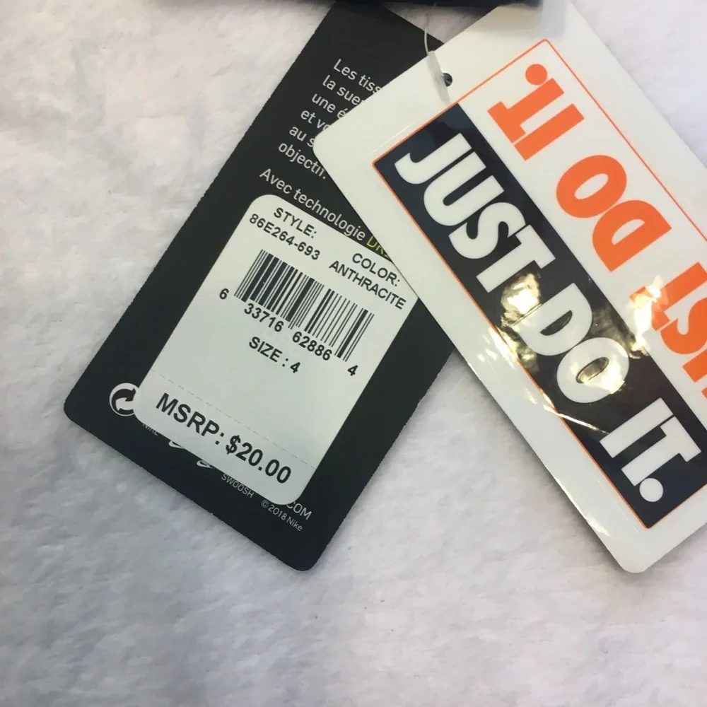 NWT Boys Nike Long‎ sleeve top